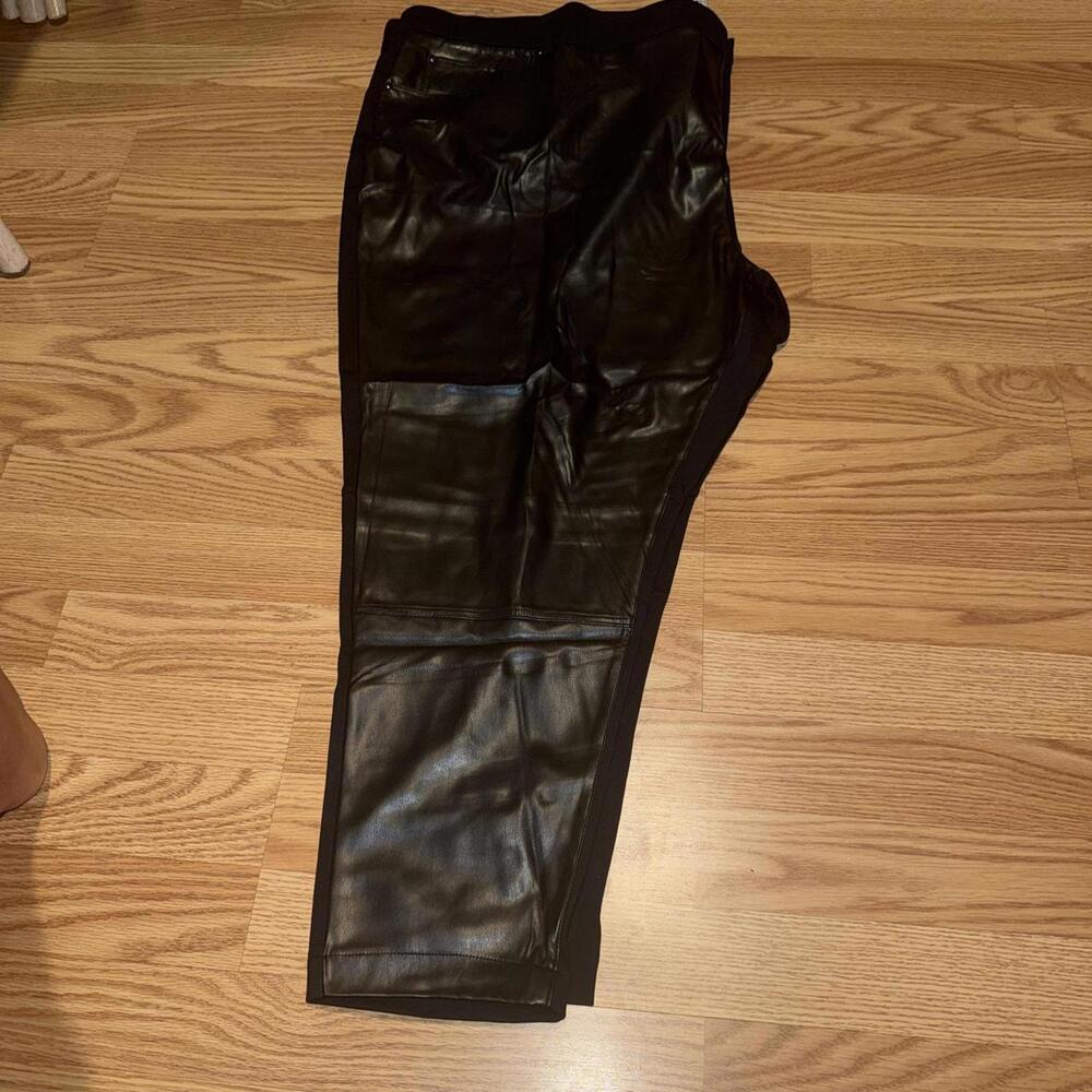 StyleList by Michaela Black Faux Leather Pants Petite 36P‎ High Rise - Picture 4 of 4